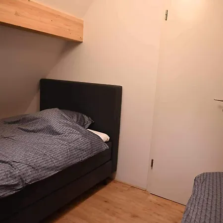 Zwaan7, Locatie! Deal! Tatil Evi Rekem