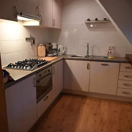 Zwaan7, Locatie! Deal! Rekem